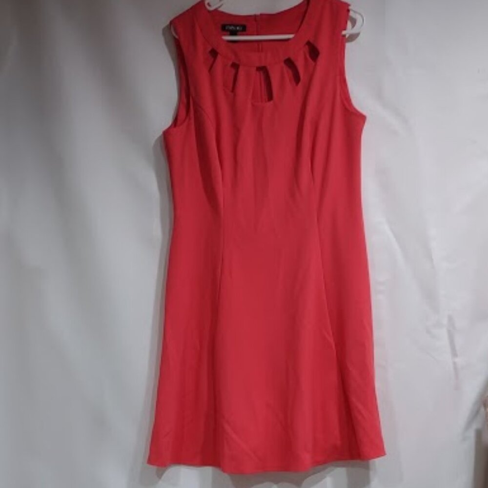 ROZ AND ALI CORAL COCKTAIL DRESS, KNEE LENGTH ALINE CUTOUT BODICE SIZE  16